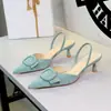 9627-AK222 Moda Europeia e Americana sandálias de salto alto com costas abertas, camurça, bico fino, alça de fivela elegante, decote nas costas para mulheres