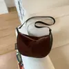 Bolsa Quadrada Pequena Casual Retro Moda 2025 Nova Bolsa Outono e Inverno Design de Nicho Feminino Bolsa Transversal de Ombro Único Tendência