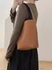 Bolso Cubo de Cuero Therow con Textura, Bolso de Hombro Minimalista de Piel de Vaca con Forma de Cubo de Gran Capacidad, Bolso de Mano de Alta Gama