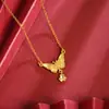 Colar de corrente para clavícula com borboleta, franja e flor de ouro de areia do Vietnã, não desbota por muito tempo, simples, alto senso, fornecimento atacado
