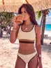 Maiô de Duas Peças Novo Estilo para Mulheres, Moda Praia de Comércio Exterior de Alto Padrão Europeu e Americano, Biquíni de Praia Estampado, em Estoque