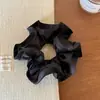 Scrunchie Exquisito com Borda de Babado Plissado Prendedor de Coque Preto Corda de Cabelo Estilo Preguiçoso Elástico