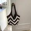 Bolso tejido de color block a rayas estilo ins coreano para mujer, nuevo estilo 2026, bolso tote casual de ganchillo, bolso de punto de un solo hombro