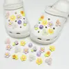 Peluche Estrella Gato KT Pata de Gato Zapatos con Agujero Lindos Accesorios Flores para Zapatos DIY Macarrón Corazón Girly Hebilla Decorativa para Zapatos