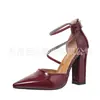 Novos sapatos femininos de salto alto Juyuan estilo europeu e americano em estoque, bico fino, modernos, versáteis, comércio exterior, tamanho grande, com fivela