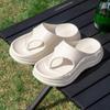 Pantuflas que usan las mujeres sentido de alta gama 2025 nueva moda de verano altura chancla tendencia pantuflas de pastel de esponja al por mayor