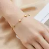 Moda transfronteriza europea y americana nicho diseño simple accesorios de amor cadena metal acero de titanio chapado en oro collar para mujer venta al por mayor