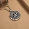 Collar con hebilla de seguridad de cabeza de Buda estilo nacional retro Sutra del Corazón joyería artesanal simple giratoria con acabado envejecido para hombre y mujer