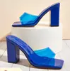 Zapatillas de tacón alto cuadradas de talla grande para mujer, ropa exterior de nicho, nuevas de moda para el verano 2025, zapatillas de tacón grueso europeas y americanas