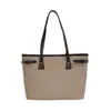 Bolso casual de gran capacidad para debajo del brazo para mujer, nuevo modelo 2026, adecuado para el trabajo diario y los desplazamientos, bolso tote de nicho estilo coreano