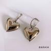 Brincos grandes de amor simples e versáteis para mulheres moda ins design de nicho de alta qualidade senso de design brincos de tarraxa de amor tridimensional