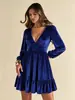 Nuevo vestido largo de terciopelo de manga larga de estilo europeo y americano para mujer, cuello en V, entallado en la cintura, adelgazante, con volantes, vestido corto