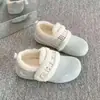 Zapatos Birkenstock de Invierno Gruesos y Cálidos de Felpa para Mujer 2026 Nuevos Zapatos de Algodón Cerrados sin Cordones Zapatos Peludos para Exteriores