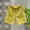Moda Verão 2026 Novo Shorts Cargo com Bolso Grande Calças de Praia Versátil Americano Calças de Cinco Pontos Retas Largas Masculinas