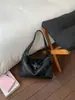 Bolsa de Viaje de Gran Capacidad para Mujer, Nueva Moda Primavera 2026 Versátil Exquisita Bolsa de Hombro con Acabado de Lujo, Bolso de Axila