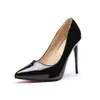 Zapatos de mujer de talla grande de comercio exterior punta tacón de aguja escotados tacones altos zapatos negros profesionales para el trabajo zapatos de una sola capa 35-44