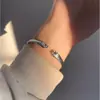 Pulsera de Garra de Gato Bendecida Paz Alegría Nicho Temperamento Diseño Simple de Gama Alta Versátil Diaria Pulsera de Apertura para Mujer
