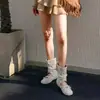 Primeiro Encontro com as Botas de Renda Estilo Ballet de Cano Médio para Mulheres da Temporada, Apresentando Fivela de Cinto e Aumento de Altura Oculto, Nova Versão Coreana do Verão 2026 com Design de Laço