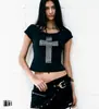 Estilo Hot Girl da High Street Camiseta de Manga Curta com Rebites e Cruz Verão Milênio Slim Fit Versátil Cropped Top Roupas Femininas