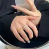Anel Prata Metálico Estilo Europeu e Americano Nó de Bambu Vintage Escovado Cravejado com Diamantes para Mulheres, Design de Nicho de Luxo Leve, Joia de Mão Exquisita de Alta Qualidade