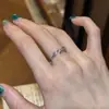 Anillo de Hoja de Circonita de Moda y Versátil 2026 Nuevo Estilo Personalizado Celebridad de Internet Anillo Sencillo para Dedo Índice Estilo Frío Joyería para Manos Mujeres