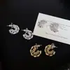 Brincos Europeus e Americanos Fashion Estilosos com Design Assimétrico Luxo Acessível Retrô High-End Nicho Elegante Versátil para Mulheres