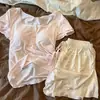 Pijama de renda doce com bojo para mulheres, novo estilo de verão 2026, conjunto de shorts de manga curta amigo da pele para casa, pode ser usado fora
