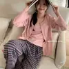 2574 # Conjunto de Ropa para el Hogar Relajado y Perezoso de Tres Piezas para Mujer, Otoño e Invierno Cómodo Casual Holgado Cárdigan Pijama