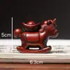 Enfeite Trazedor de Fortuna de Sândalo Roxo, Cavalo do Zodíaco Fofo, Cavalo de Madeira, Amuleto da Sorte para o Ano do Cavalo, Decoração de Mesa Atrai-Dinheiro