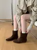 Botines casuales de estilo coreano, nicho, de tacón medio, punta cuadrada, simples y a la moda, con un diseño inspirado en el británico, 2026