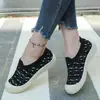 Sapatos de Malha Dupla Finalidade Transfronteiriços para Uso em Casa e ao Ar Livre, Malha Respirável, Solado Macio, Antiderrapante, Sapatos Slip-On Estilo Europeu e Americano, Respiráveis para o Verão