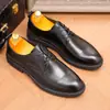 Sapatos Masculinos de Couro para Primavera e Outono de 2026, Sapatos Casuais Estilo Britânico, Sapatos com Cadarço para Trabalho e Dia a Dia, Sapatos Masculinos Resistentes ao Desgaste com Solado Grosso Atacado