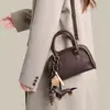 Bolsa Pequena Retrô Texturizada de Alta Qualidade 2026 Nova Bolsa Feminina Popular de Ano Novo Venda Quente Bolsa Transversal Pequena Bolsa de Mão Quadrada Feminina