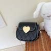 2022 Novos desenhos animados bonito Mini meninas elegantes seis cores Pêssego Coração Ombro Crossbody Bag Bolsa Infantil