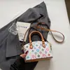 Bolsa de Mão Pequena Color Block de Alto Padrão Transfronteiriça para Mulheres, Nova Tendência Moda Outono/Inverno 2026, Bolsa Saco Versátil, Bolsa Transversal