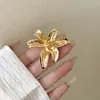 Anillo Metálico con Flor de Estambre Retro Vintage Estilo Japonés Francés Moderno a la Moda para Mujer