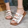 Chinelos Birkenth Femininos Moda Cinto de Fivela de Três Fileiras Retro Casual Verão Peça Externa Chinelos Femininos de Bico Aberto Planos Tamanho Grande Comércio Exterior