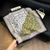 Bufanda Cuadrada Fina Estilo Coreano de Castaña para Mujer, Protección del Cuello, Bufanda Decorativa, Bufanda para Madre, Bufanda Cuadrada de Imitación de Seda, Venta al por Mayor