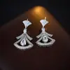 Brincos Levemente Luxuosos e Elegantes em Formato de Leque e Saia para Mulheres, Pino de Prata S925, Estilo de Nicho de Alta Qualidade, Brincos Elegantes para Eventos Sociais Noturnos