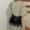 Bolsa Feminina Retrô com Franjas da Moda 2026 Nova Bolsa Feminina Simples Versátil Grande Capacidade Bolsa de Ombro Transversal Feminina