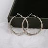 Anillo de Plata 925 Aretes Exagerados Aretes Metálicos de Sentido Avanzado Aretes de Estilo Nicho Electrochapados Aretes Europeos y Americanos Aretes Simples en Forma de C