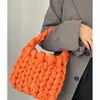 Nueva bolsa de terciopelo, bolsa tejida a mano DIY, bolso de mano de hilo hilado con núcleo de terciopelo de cristal, procesamiento personalizado y venta al por mayor OEM