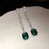 Pendientes de mariposa y flor de circón verde ultrabrillante transfronterizos, sensación de lujo ligero de alta gama, pendientes versátiles con un diseño único