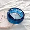 Pulsera Ancha de Resina con Borde Irregular Ondulado Degradado para Mujer, Personalidad Europea Americana, Accesorios de Diseño Exagerado a la Moda