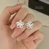 Pendientes Únicos de Flor Hueca de Doble Capa para Mujer, Temperamento Fresco y Dulce, Versátiles, Clavos para Oreja de Plata Esterlina 999 Incrustados con Circonita