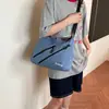 Bolsa de Ombro Nova Transfronteiriça Moda Casual Street Tendência Versátil Bolsa Transversal Grande Capacidade Leve Bolsa Tote para o Dia a Dia