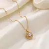 Colar para Mulheres, Moda de Nicho Novo Design, Flor de Quatro Folhas Giratória com Pétalas de Zircônia, Colar Estilo Transfronteiriço em Aço Titânio