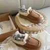 Chinelos de Pelo com Solado Grosso para Mulheres 2026 Inverno Novo Versátil Fivela Uso Externo Pelúcia Plus Aveludado Espessado Chinelos de Pelo com Solado Grosso para Mulheres
