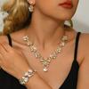 Collar y pendientes con perlas de agua dulce, elegantes y retro con diseño de explosiones europeas y americanas, combina con todo, cadena de clavícula para mujer.