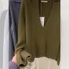 Camiseta Básica de Punto Verde Retro Francés de Cuello en V Grande para Mujer Otoño e Invierno Suéter de Alta Gama con Solapa Elegante